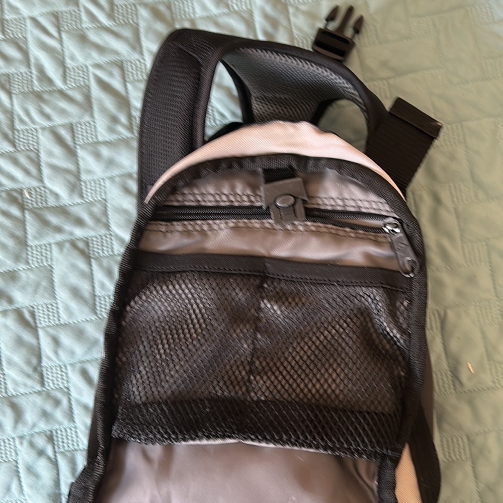 Hiking backpack - Picture 16 of 16